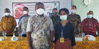 Bupati Piet Sedih Empat Mahasiswa Kedokteran UNIPA Asal Bintuni di DO