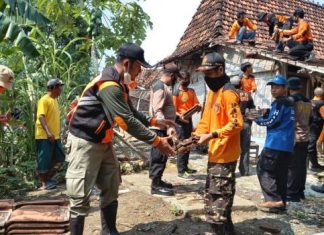 180 Rumah Rusak Akibat Angin Kencang di Kabupaten Kudus