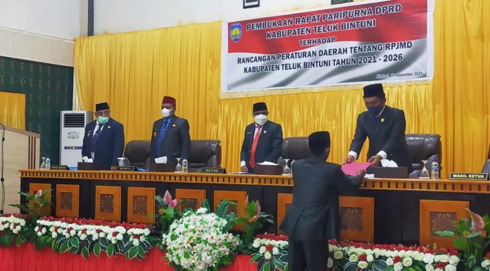Fraksi Partai Golkar : Kompetisi Politik Sudah Usai, Saatnya Semua Bekerja untuk Bintuni