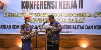 Konferensi Kerja PWI Papua Barat, Gubernur: Ada Tiga Peran Pers yang Harus Menonjol