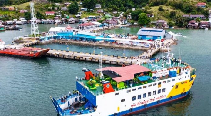 Terbebani Tarif Tambahan, Penumpang KMP Lema Keluhkan Rute Perintis ke Kokas