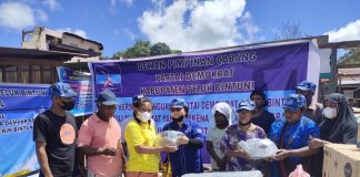 DPC Partai Demokrat Bintuni Jawab Kebutuhan Korban Kebakaran Tahiti