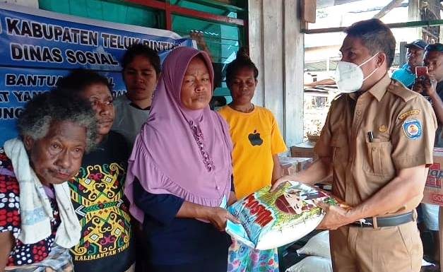 Dinas Sosial Bintuni Tanggap Darurat Bencana Kebakaran Tahiti
