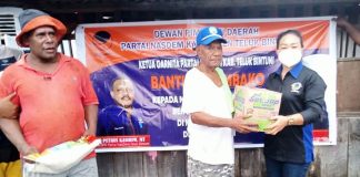 Garnita Partai Nasdem Bintuni Turut Berbagi di Lokasi Kebakaran Tahiti