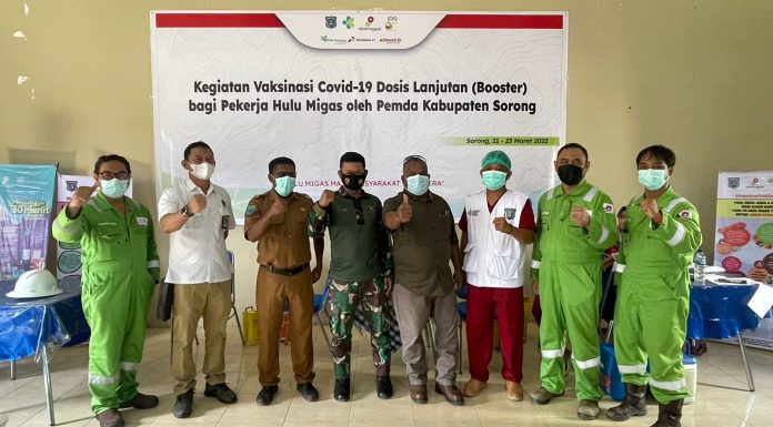 Ribuan Pekerja Hulu Migas Sorong Mendapatkan Suntikan Vaksinasi Booster