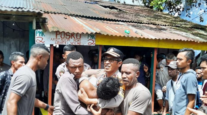 Gorden Jendela Tersulut Api, Lima Rumah Ludes Terbakar di Tahiti Bintuni
