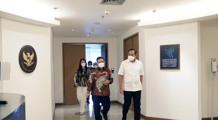 Presiden AS Joe Biden Menyetujui Panel Surya Indonesia Siap Bersaing di Amerika Serikat