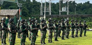 50 Pasukan Raider Khusus Tuah Sakti Amankan Moskona Barat Bintuni