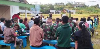 Tentara Tuah Sakti Warnai Ibadah Paskah di Tahota Manokwari Selatan