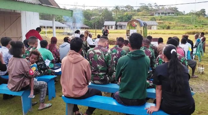 Tentara Tuah Sakti Warnai Ibadah Paskah di Tahota Manokwari Selatan
