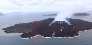 Tinjau Gunung Anak Krakatau, Kepala BNPB Imbau Masyarakat Tingkatkan Kesiapsiagaan