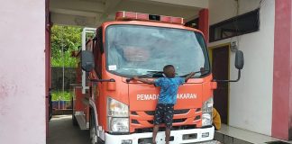 Mobil Damkar Bintuni Tak Ada Plat dan Surat, Petugas Pemadam Was-was di Jalan