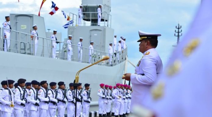 KRI Teluk Wondama 527 di Sorong untuk Operasi Amfibi