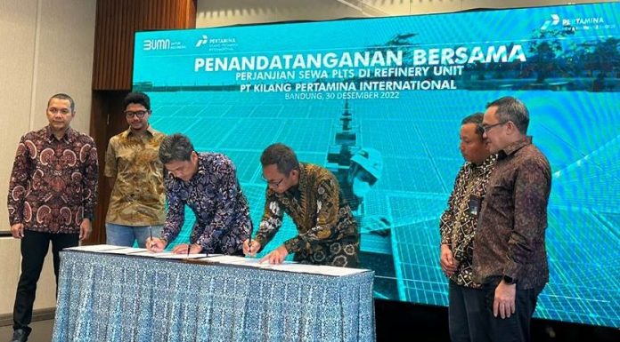 Jalin Kerjasama, Pertamina NRE- Kilang Pertamina Internasional Targetkan PLTS Area Kilang Capai 10 MWp