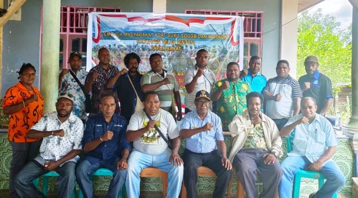 Suku Sougb dan Moskona Teluk Bintuni Terima DOB Bomberay Raya dengan Catatan