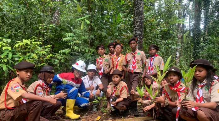 Dukung ESG, SKK Migas-Pertamina EP Papua Field Tanam Pohon di TWA Sorong