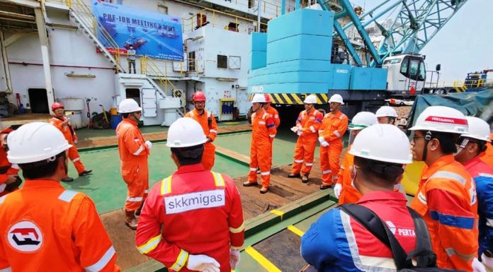 Jaga Integritas Fasilitas, PHE ONWJ Gelar Pipa Penyaluran Bawah Laut