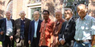 Memoir Singkat Pater Anton; 53 Tahun Melayani Umat Katolik di Papua Barat