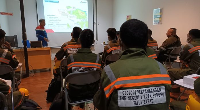 Terima Kunjungan Siswa Gelogi, Pertamina EP Papua Field Berikan Gambaran Nyata Industri Hulu Migas