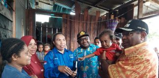 Tangani Stunting, Wakil Bupati Bintuni Angkat 30 Anak Asuh di Sebyar