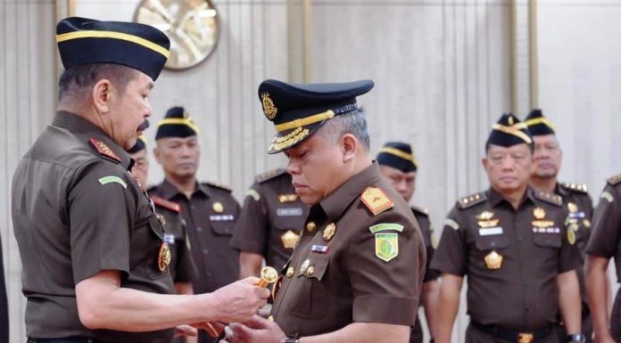 Berkunjung ke Teluk Bintuni, Kajati Papua Barat Lakukan Sosialisasi Penegakan Hukum ke Pejabat Daerah