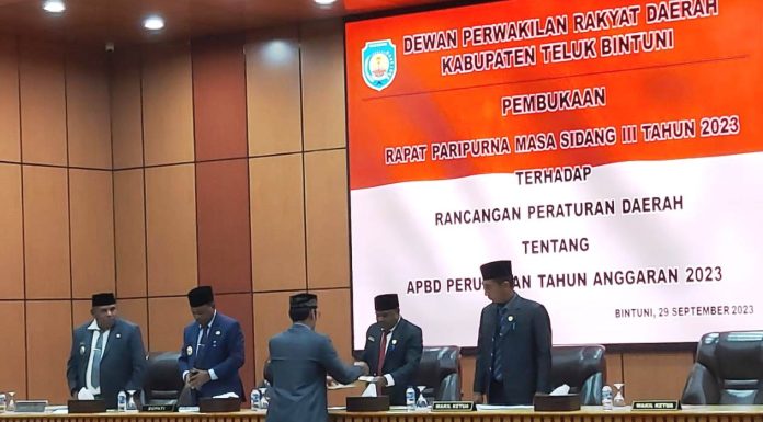 Perusda Bintuni Maju Mandiri Luput dari Pandangan Fraksi DPRD Teluk Bintuni