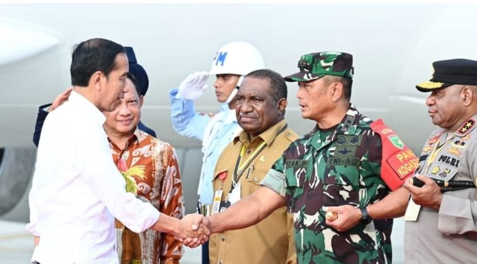 Hanya 2 Jam Kunjungan Kerja di Teluk Bintuni, Presiden Jokowi Habiskan Waktu di Fakfak
