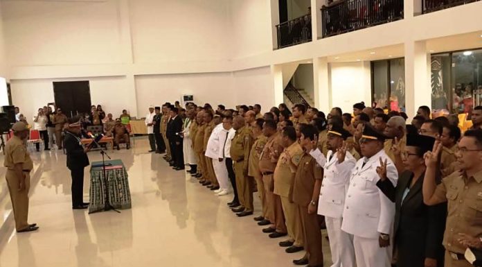 Tiga Pejabat di Teluk Bintuni Diturunkan Jabatan dan Eselonnya Tanpa Proses Hukum, Kok Bisa?