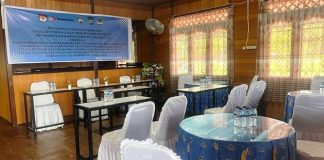 Perjanjian Hibah Rp 80,2 Miliar Dana Pilkada Teluk Bintuni Ditandatangani di Oransbari