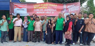 Senator Filep Wamafma Ajak Masyarakat Papua Barat Memilih Alfons Manibui untuk DPR RI