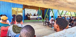 Masyarakat Kampung Sarbe Tagih Janji Bupati Teluk Bintuni Perbaiki Jalan Ibu Kota Distrik