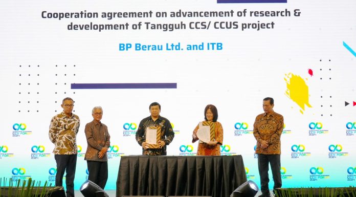 Tingkatkan Kompetensi CCUS dan CCS di Indonesia, bp Berau Tandatangani PKS dengan ITB