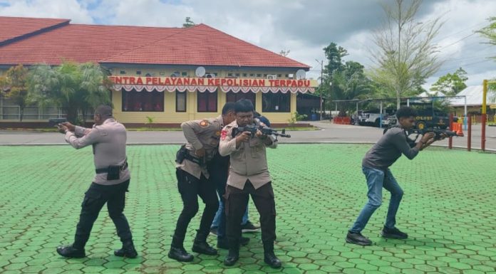 Polres Teluk Bintuni Siapkan Personil Terbaik untuk Amankan Paslon Cabup-Cawabup