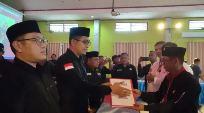 Diusung PDIP dan Gerindra, Bapaslon ROMA Resmi Mendaftar ke KPUD Teluk Bintuni
