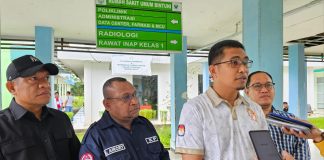 Komisioner KPUD Teluk Bintuni Pantau Langsung Pemeriksaan Kesehatan Bapaslon Bupati-Wakil Bupati