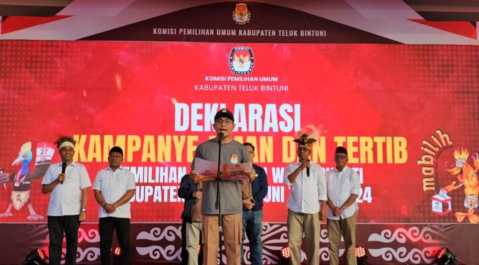 Tiga Paslon Bupati-Wakil Bupati Teluk Bintuni Deklarasikan Komitmen Kampanye Aman dan Tertib