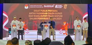 Debat Publik Paslon Bupati-Wakil Bupati Teluk Bintuni, Daniel Asmorom Tak Mampu Jawab Pertanyaan Anisto