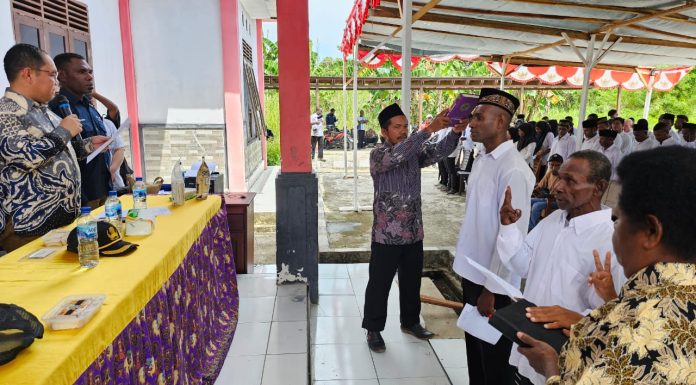 154 KPPS Sebyar Raya Dilantik di Distrik Tomu