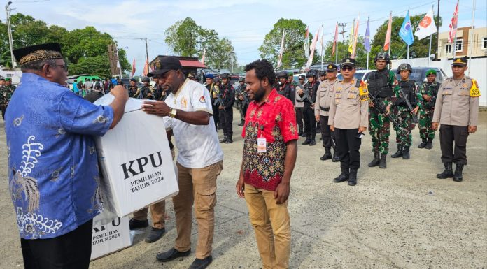 Logistik Pilkada Teluk Bintuni Mulai Distribusi, Moskona Utara Urutan Pertama