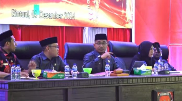 KPUD Teluk Bintuni Resmi Buka Rapat Pleno Rekapitulasi Suara Pemilukada Teluk Bintuni 2024