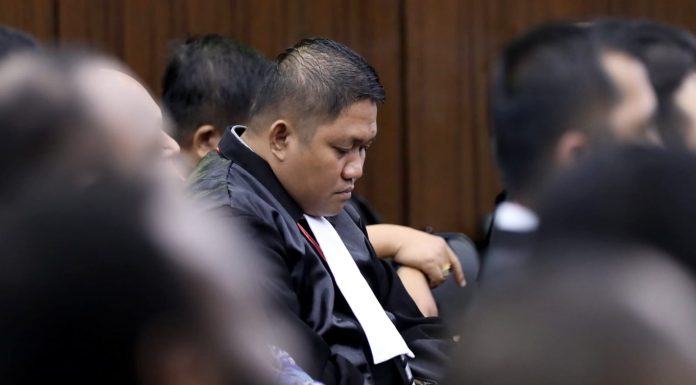 Tak Memenuhi Ambang Batas Selisih Suara, Permohonan PHPU Paslon Bupati Teluk Wodana Ditolak Hakim MK
