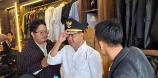 Persiapan Dilantik Presiden RI, Bupati Anisto dan Wabup JL Kompak Ukur Seragam