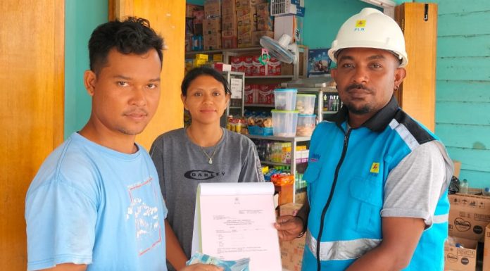 Masyarakat SP 2 dan 3 Bintuni Resah, Petugas Berseragam PLN Tarik Denda Listrik Jutaan Rupiah