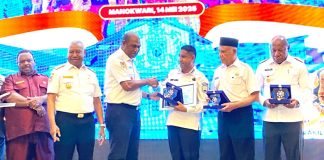 Pemkab Teluk Bintuni Terima Penghargaan Terbaik Penurunan Stunting, Bupati Anisto: Ini Prestasi yang Patut Dipertahankan