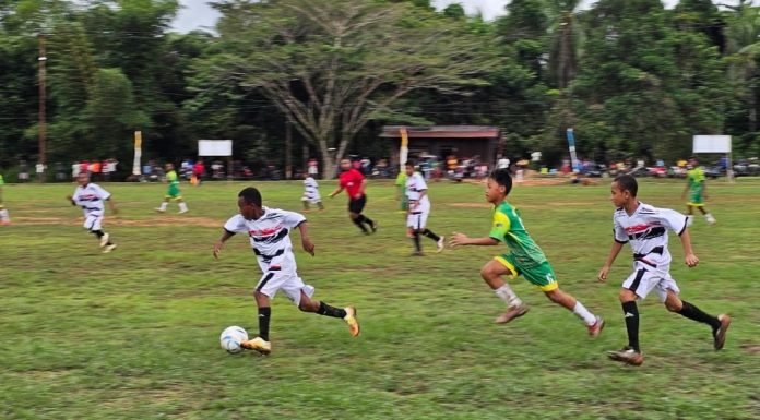 Laga Pembuka Piala Soeratin U-13, Persewon Teluk Wondama Taklukkan Putra Telbin 3-0