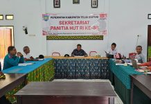 Semarakkan Hari Kemerdekaan ke 80 RI, Bupati Teluk Bintuni Minta OPD Adu Skill di Lomba Badminton