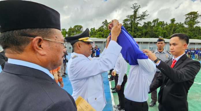 Diserahkan Bupati Yohanis Manibuy, Ratusan WP Rutan Kelas IIB Bintuni Terima Remisi HUT RI