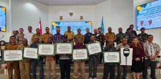 Makmur ! Tujuh Marga Suku Sumuri Teluk Bintuni Terima Kompensasi Hak Ulayat Rp 96,7 Miliar