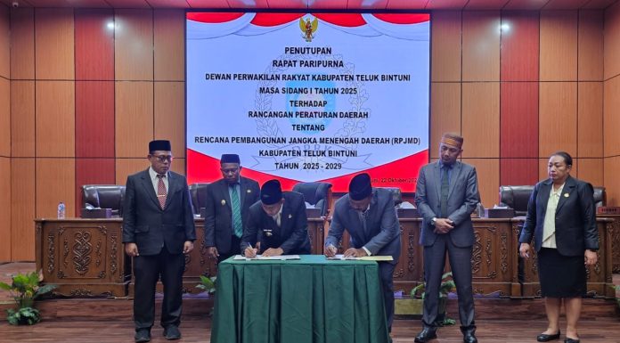 Berisi Enam Isu Strategis, Perda RPJMD Teluk Bintuni 2025 – 2029 Disahkan