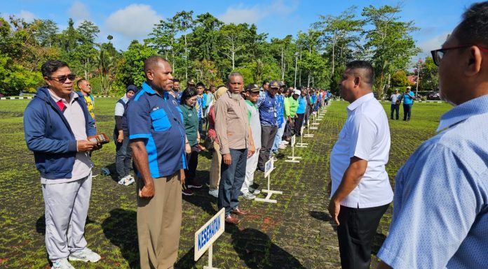Banyak ASN Teluk Bintuni Tak Menggubris Teguran Bupati Yohanis Manibuy